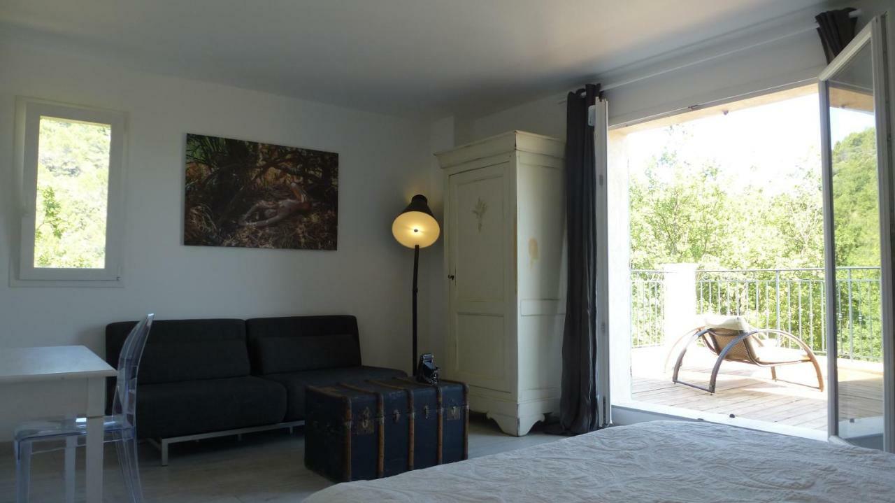 Le Vallon Des Oliviers Montauroux Exterior photo