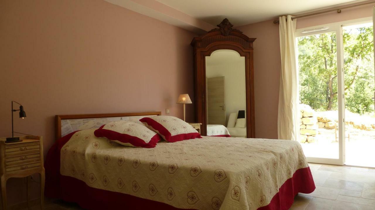 Le Vallon Des Oliviers Montauroux Exterior photo