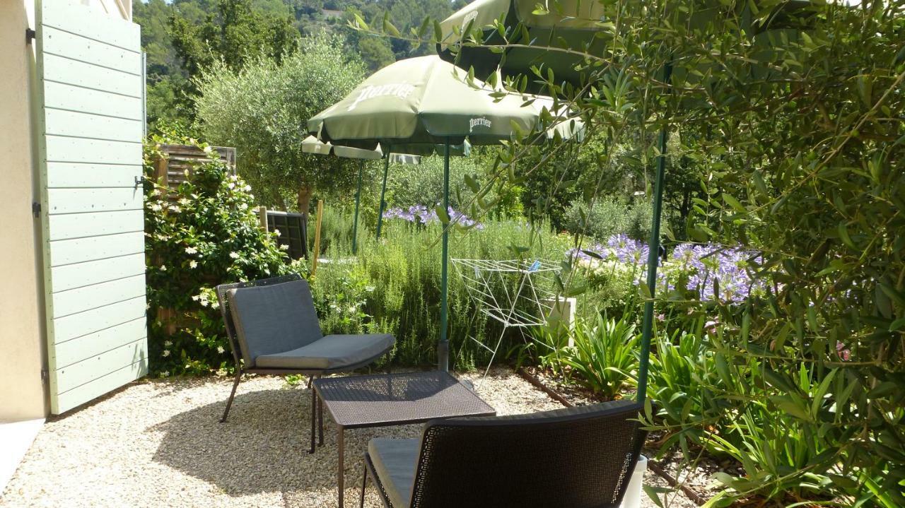 Le Vallon Des Oliviers Montauroux Exterior photo