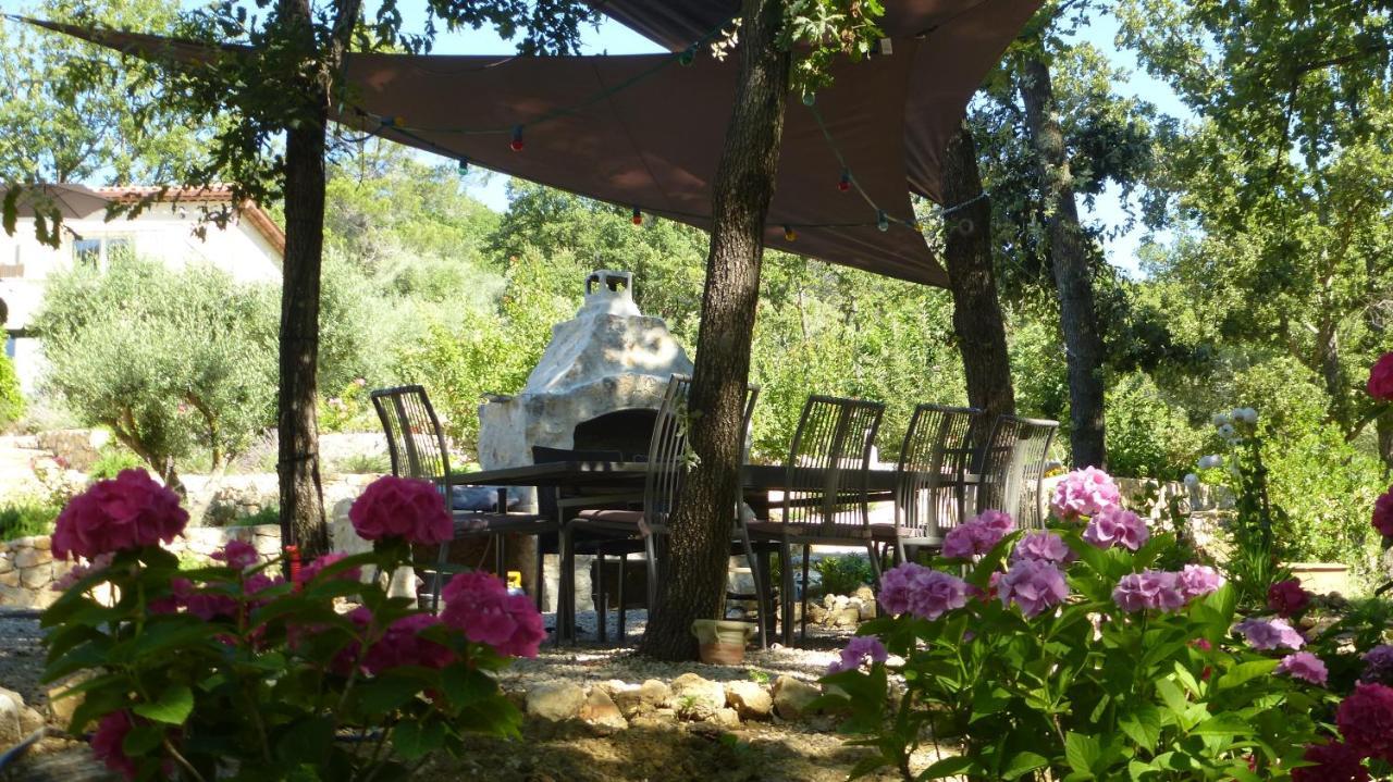 Le Vallon Des Oliviers Montauroux Exterior photo